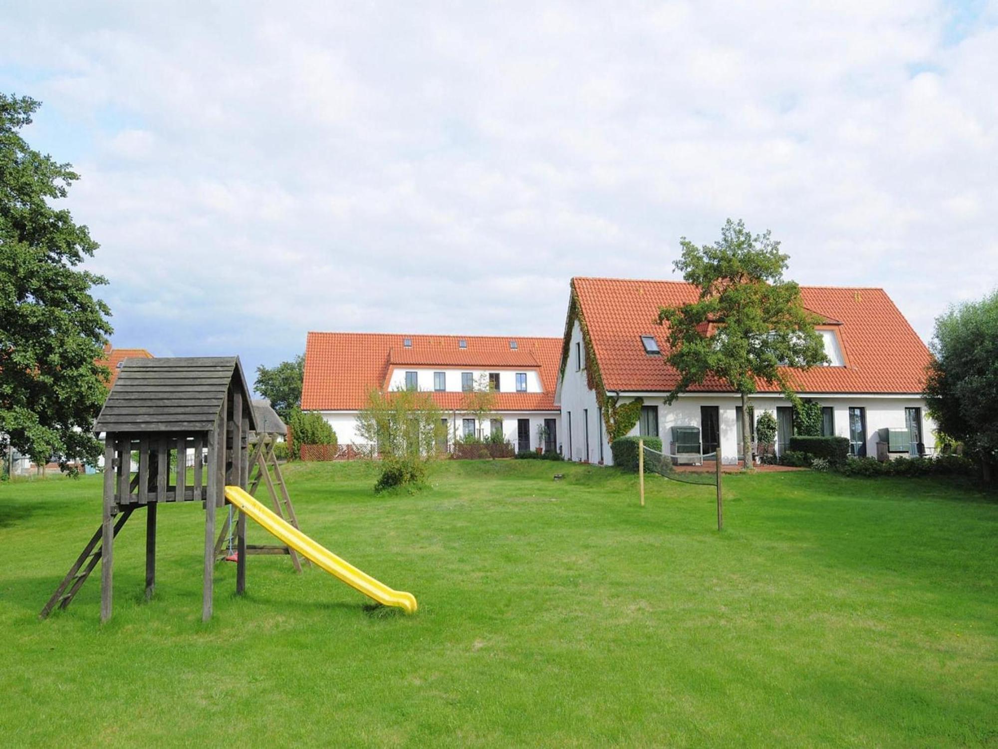 Apartments Post Hiddensee, Вите Екстериор снимка