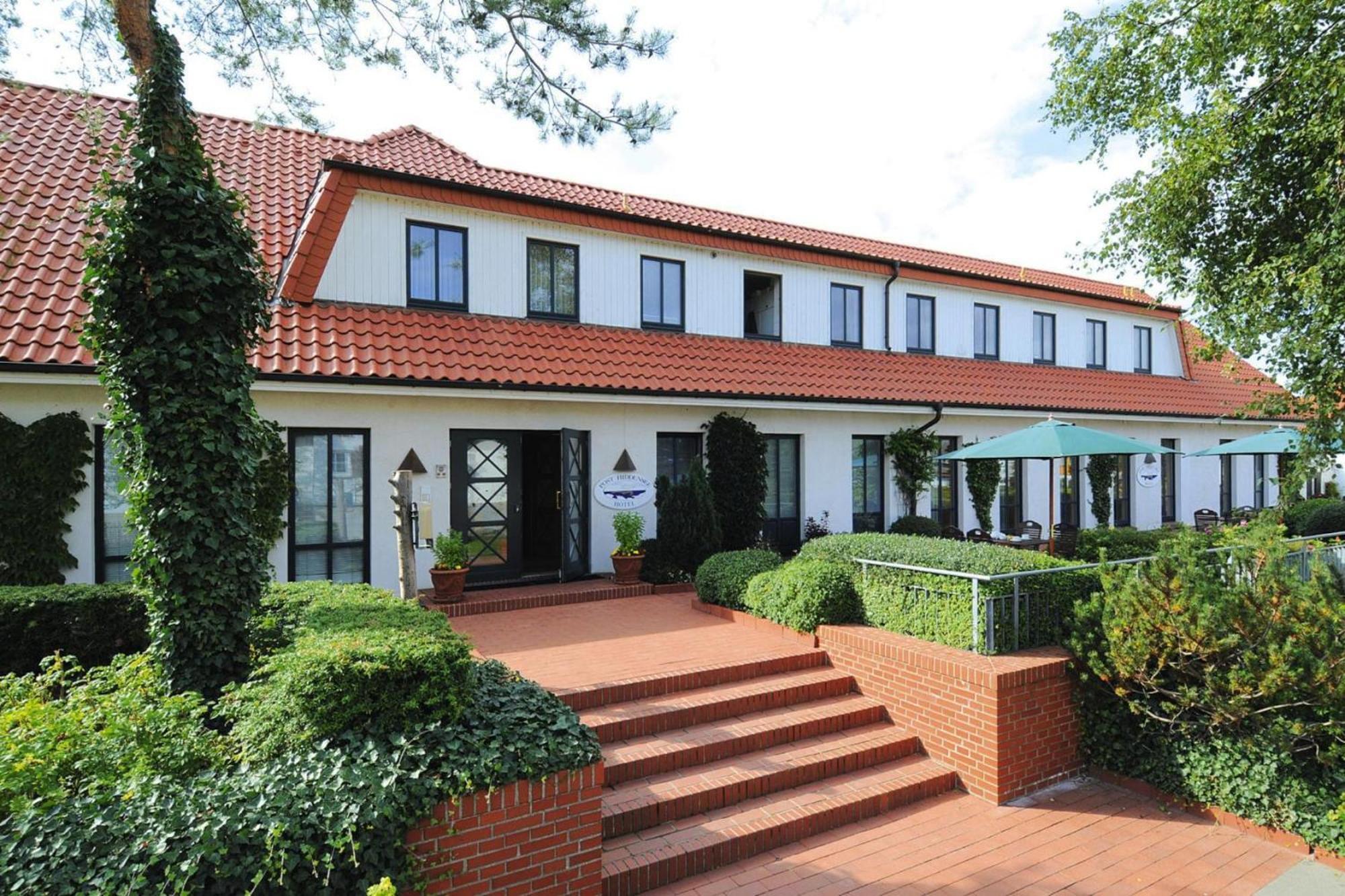 Apartments Post Hiddensee, Вите Екстериор снимка